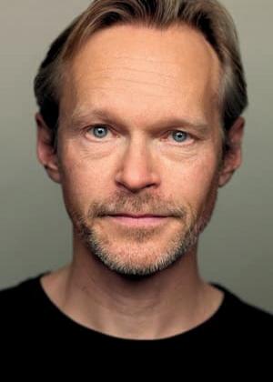 Steven Mackintosh